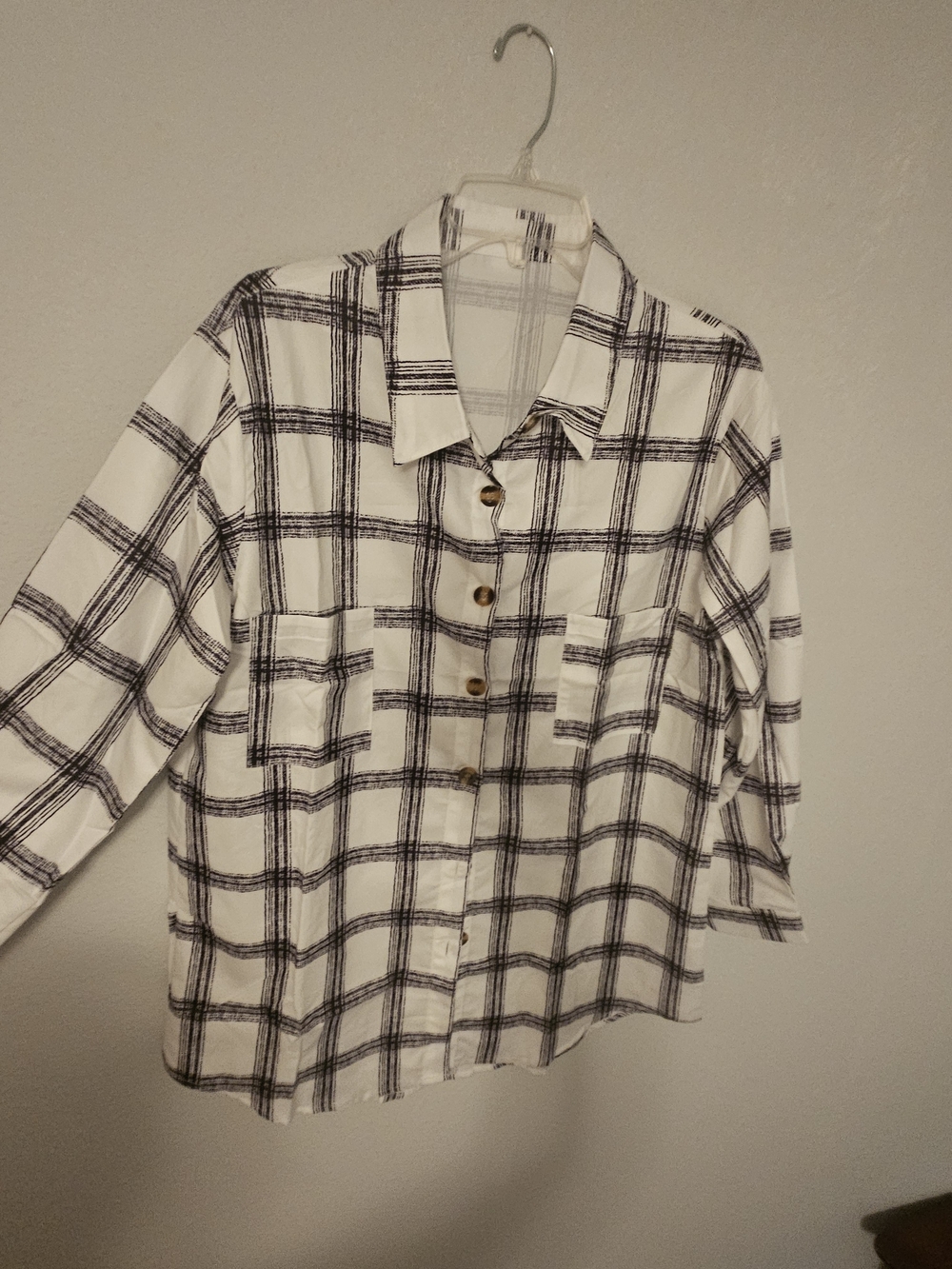 Source Unknown White Plaid Button-Front Blouse with Black Grid